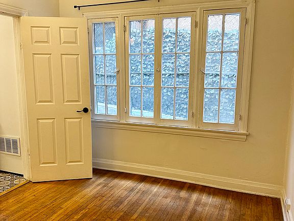 4th image of 3464 Larissa Dr #4