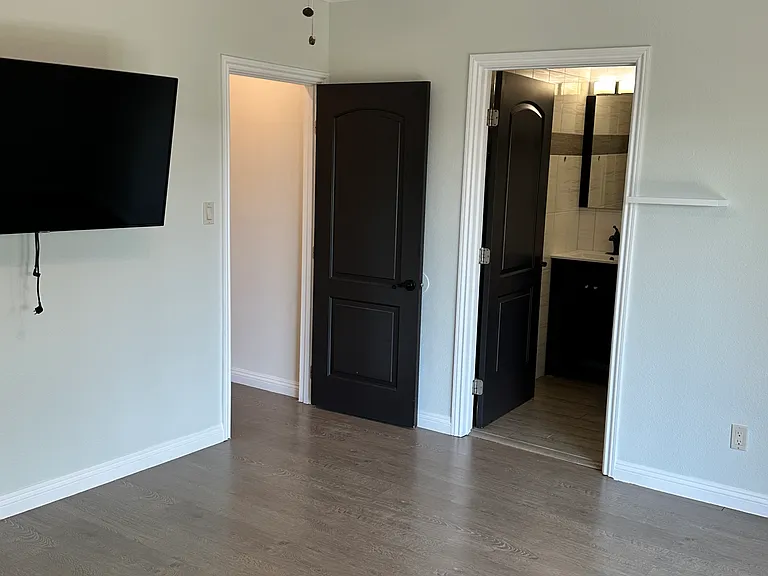 10635 Langmuir Ave — Photo 33