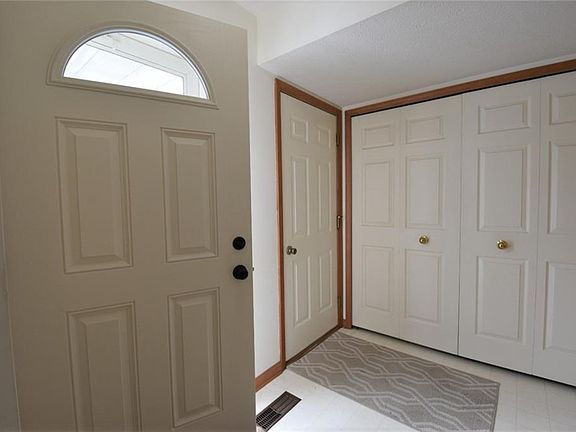 2nd image of 19368 Bradford Ct