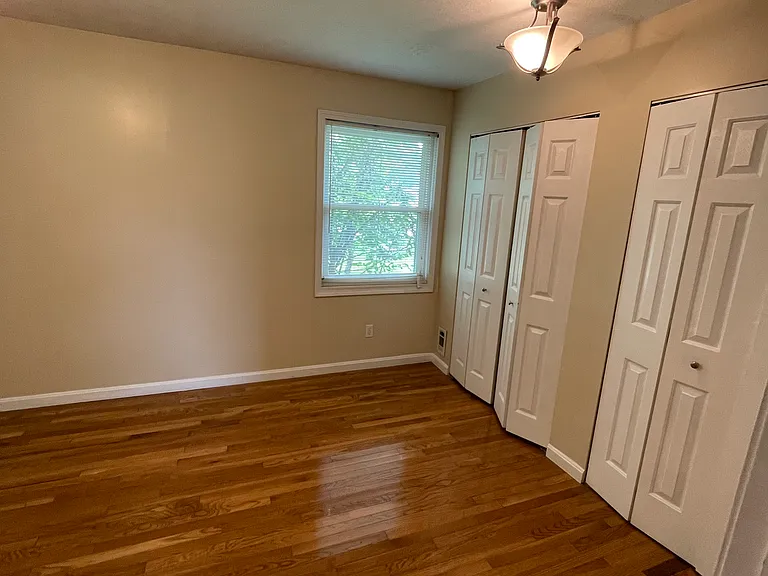 205 Federal Ct — Photo 12
