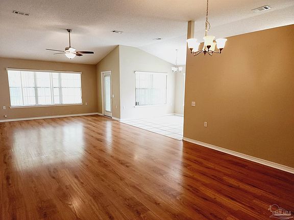 2nd image of 1501 Newcastle Way