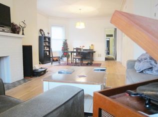 1239 W Winnemac Ave #1, Chicago, IL 60640