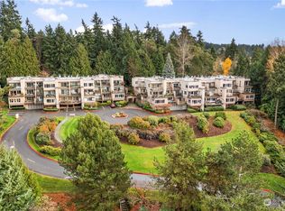 11110 NE 41st Dr APT 52, Kirkland, WA 98033