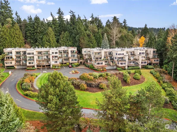 11110 NE 41st Dr #52, Kirkland, WA 98033