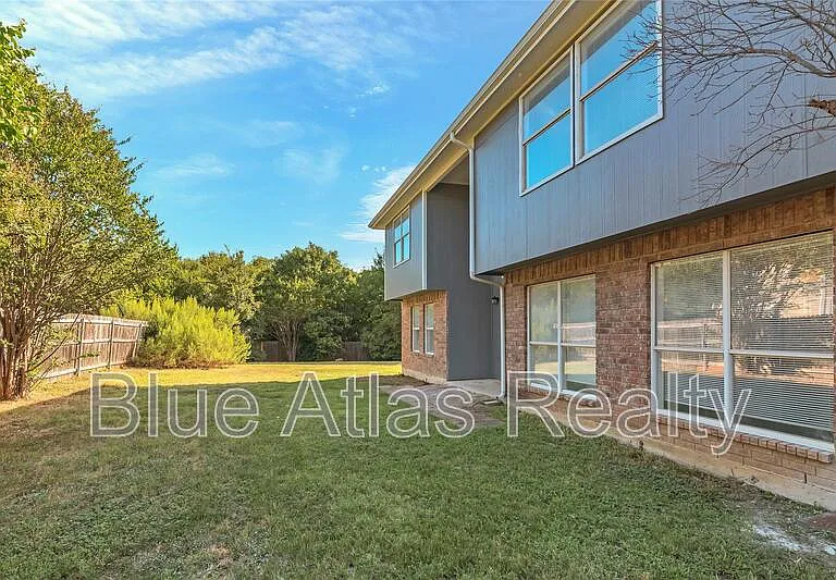 5717 Parkwood Trl — Photo 28