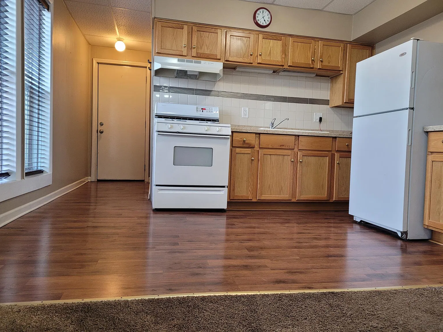 1 bed, 350 sqft, $525 — Photo 1