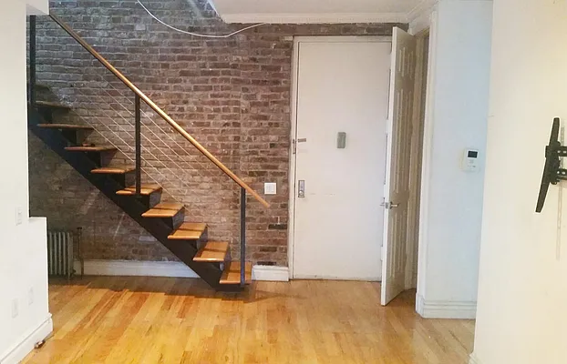 Rented by New York Residence | media 18