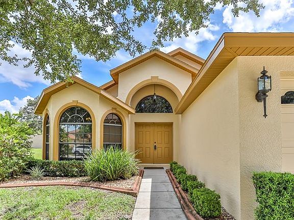 2nd image of 13906 Greyhawk Ct