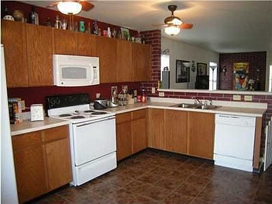 3rd image of 8051 States Bend Dr