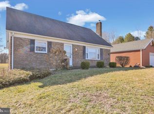 1235 Centerport Rd, Mohrsville, PA 19541