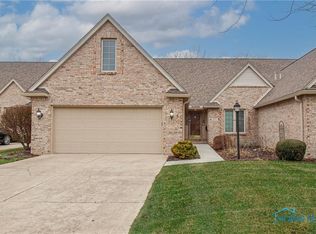 5111 Parkside Dr, Oregon, OH 43616
