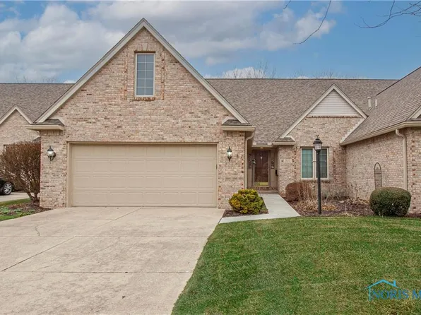 5111 Parkside Dr, Oregon, OH 43616