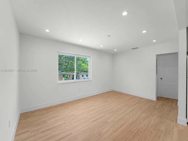 238 NW 41st Ave #0 — Photo 7