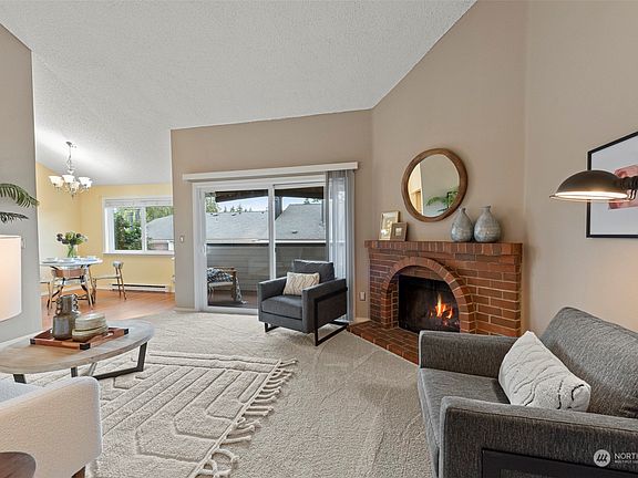 2nd image of 14306 126th Avenue NE #E305