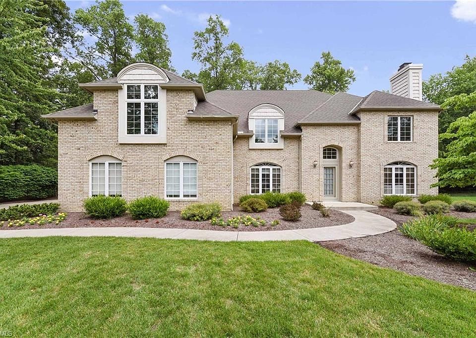 1st image of 29723 Essex Ct