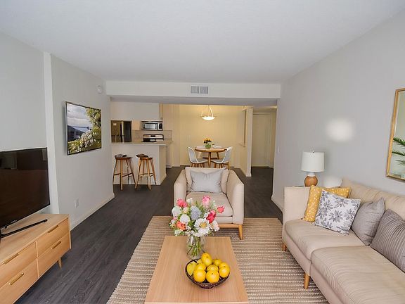 4th image of 11030 Hartsook St APT 115