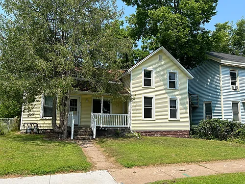 716 Menomonie St Photo 1