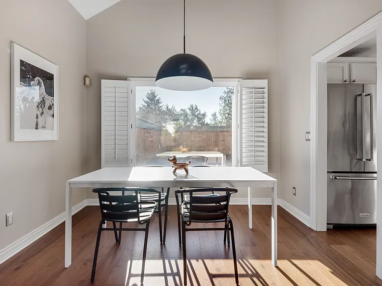 5006 SW Sweeney St — Photo 9