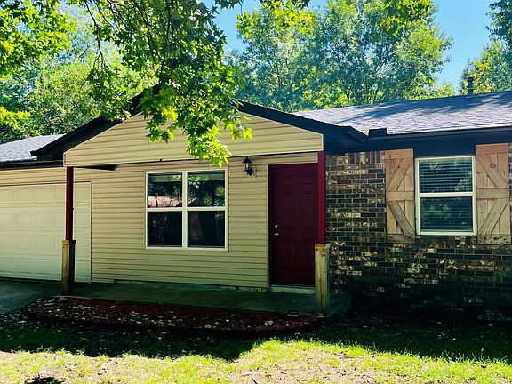 2nd image of 335 W Nightingale Cir