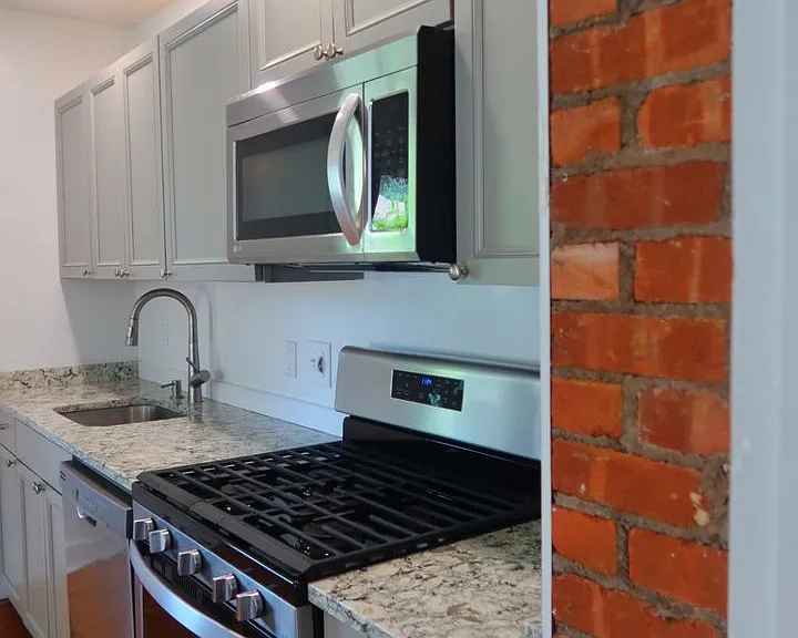 85 Avon St — Photo 5
