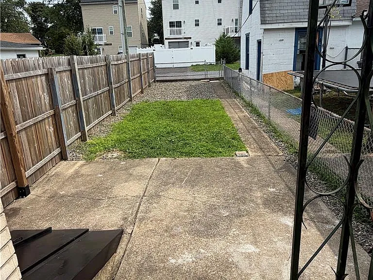 129 N Ellsworth St — Photo 22