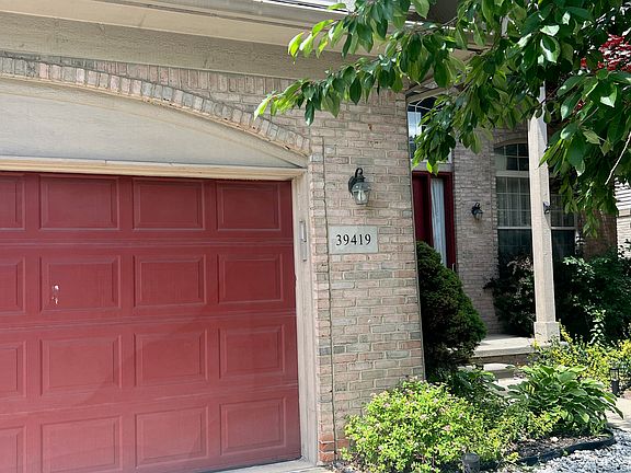 2nd image of 39419 Dorchester Cir