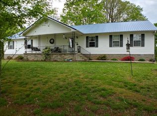 93 Berry Store Rd, Glasgow, KY 42141