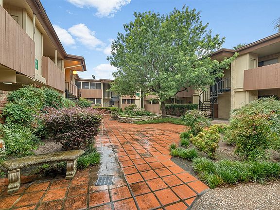 3rd image of 7714 Renwick Dr APT 23