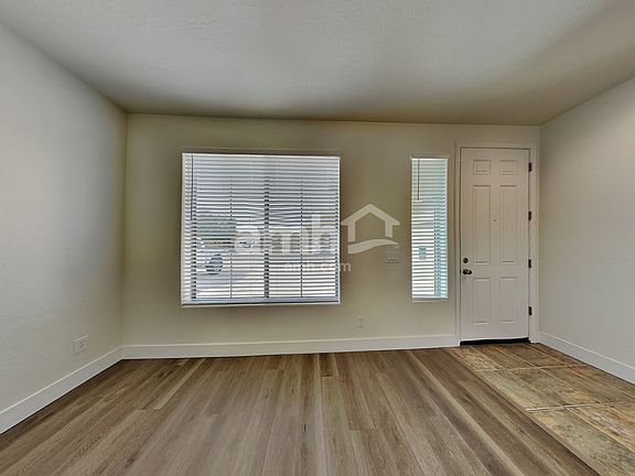 4th image of 8757 W Windrose Dr