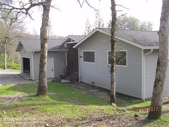 2nd image of 13723 Hemlock Dr