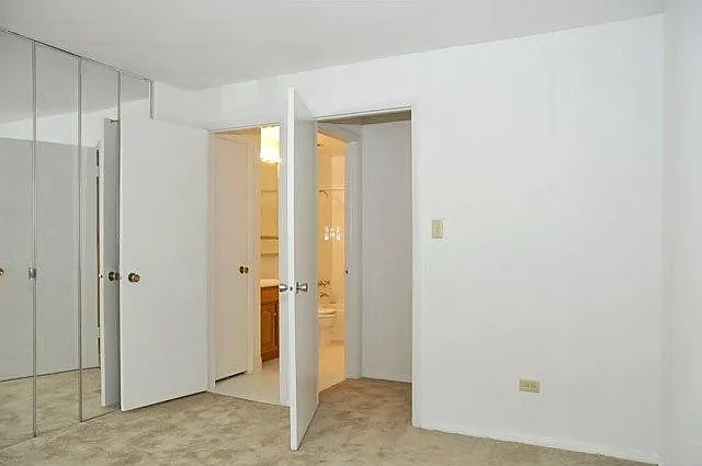 8714 S 87th Ter — Photo 17
