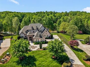 1361 Pheasant Ln, Winston Salem, NC 27106