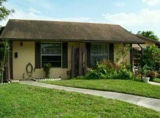 303 Briarwood Cir, Hollywood, FL 33024