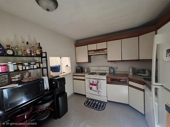 3rd image of 51 Federal Ct #51