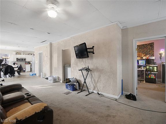 3rd image of 428 Bonnie Brae Ave SE