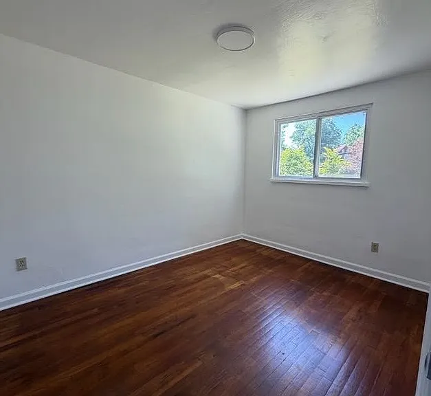 164 Lynnwood Dr — Photo 13