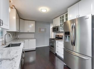 4816 82nd St W, Bloomington, MN 55437