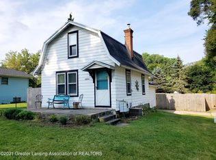 15882 Park Lake Rd, East Lansing, MI 48823