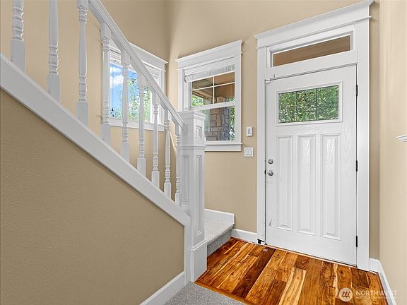 4th image of 4229 NW Grass Valley Court