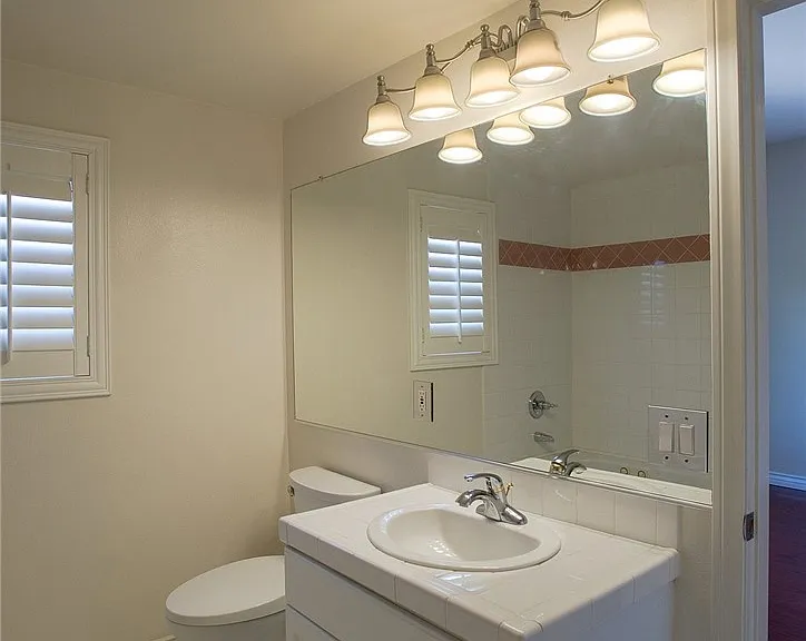 2345 Montrose Ave #5 — Photo 28