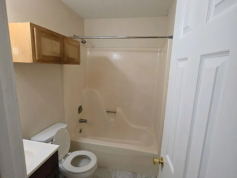 3100 Courtney Ave #1 — Photo 5