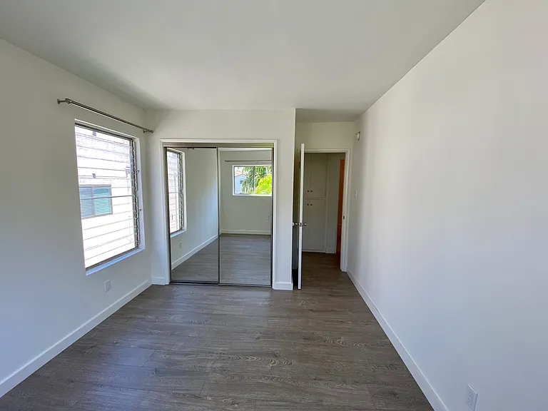 1430 Hi Point St #306 — Photo 5