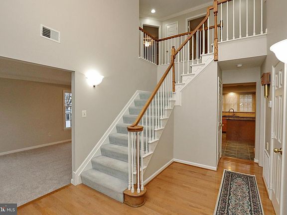 5th image of 2700 Whistling Ct