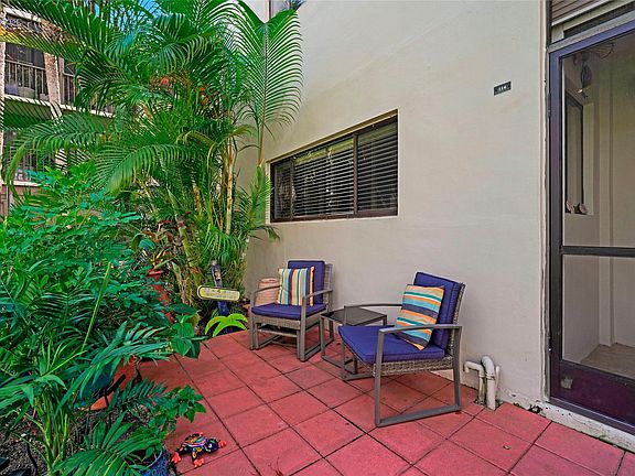 4th image of 5100 Las Verdes Circle #114