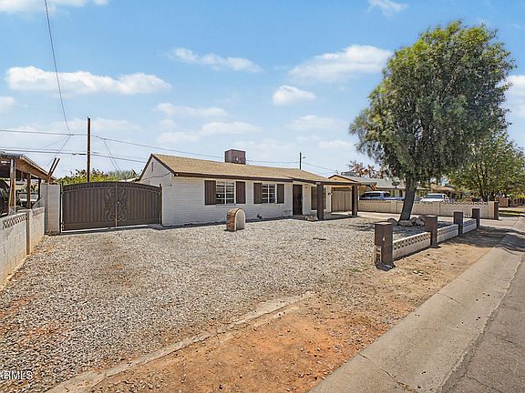 2nd image of 2031 N 37TH Drive