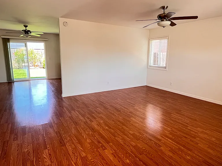 7129 Teasdale Ave — Photo 9