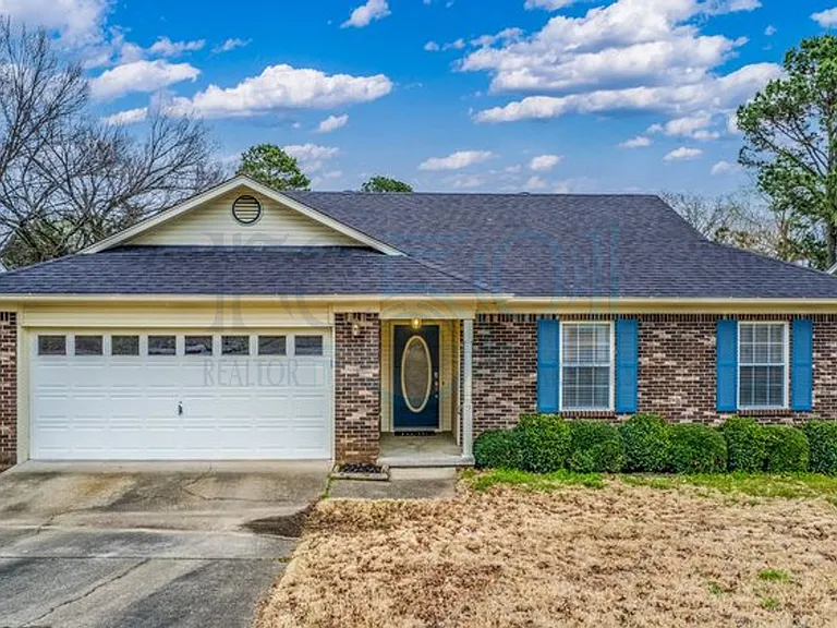 116 Tiffany Cir — Photo 32