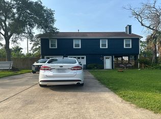 502 Oakdale Ave, Shoreacres, TX 77571