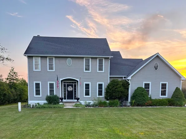 9580 Kile Rd, Chardon, OH 44024