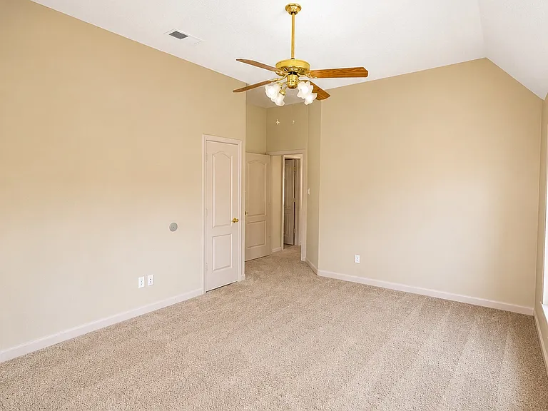 159 Corkwood St — Photo 10